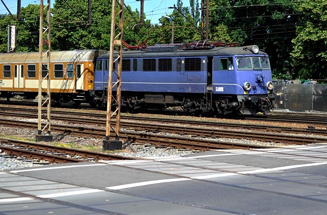 Jest szansa, że od pierwszego lipca kolej zadba o punktualność. To efekt nowego rozporządzenia w sprawie praw i obowiązków pasażerów w ruchu kolejowym. Daje ono pasażerom prawo żądania odszkodowania za opóźnienie niektórych pociągów.