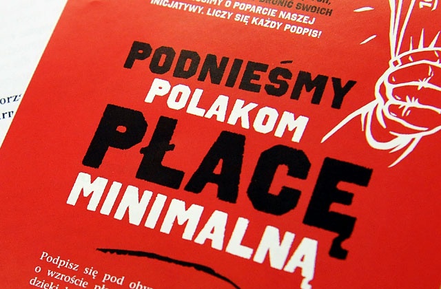 NSZZ Solidarność zakończył akcję zbierania podpisów pod projektem ustawy o podwyższeniu płacy minimalnej do wysokości 50 procent średniego wynagrodzenia.