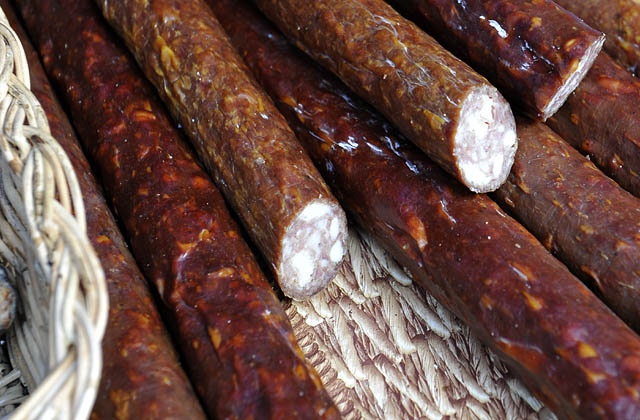 Grzegorz Russak kucharz, gawędziarz, były prezes Polskiej Izby Produktu Regionalnego, powiedział, że nasz kraj wcale nie wykorzystuje swych tradycji kulinarnych przy okazji przewodnictwa Unii Europejskiej.