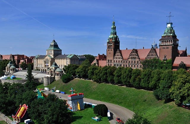 W wyścigach może wziąć udział każdy, kto ma ochotę ścigać się na jednośladach.