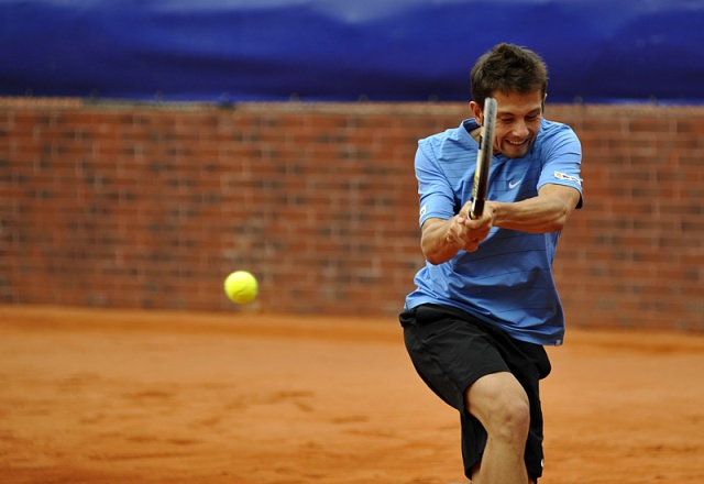 Marcin Gawron jest jedynym Polakiem, który awansował do drugiej rundy gry pojedynczej tenisowego turnieju Pekao Szczecin Open.