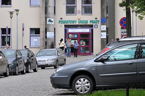 Prawie co piąty mieszkaniec Pomorza Zachodniego nie ma pracy. Gorzej jest tylko w Warmińsko-Mazurskiem. Główny Urząd Statystyczny podsumował 2011 rok.