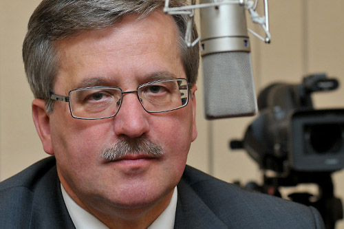 Bronisław Komorowski ocenił, że ustawa wydłużająca wiek emerytalny jest dobra i nie narusza Konstytucji.