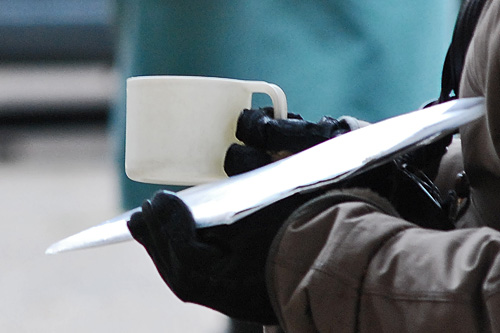 W dużych miastach coraz szybciej rośnie bezrobocie - informuje Puls Biznesu. Według dziennika, w metropoliach bezrobotnych przybywa nawet dwa razy szybciej niż w pozostałych częściach kraju.