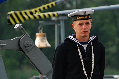 Bez wymiany i modernizacji floty polska Marynarka Wojenna zatonie w ciągu czterech lat - ostrzegają specjaliści.