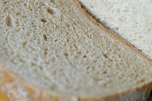 Drastycznie spada spożycie pieczywa w Polsce - alarmuje Polski Związek Producentów Roślin Zbożowych.