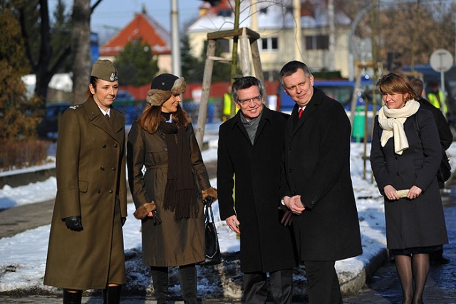 Spotkanie z ministrem obrony Niemiec - fot. Łukasz Szełemej [PR Szczecin] MON nie chce spłacić zadłużenia szpitala wojskowego [WIDEO, ZDJĘCIA]