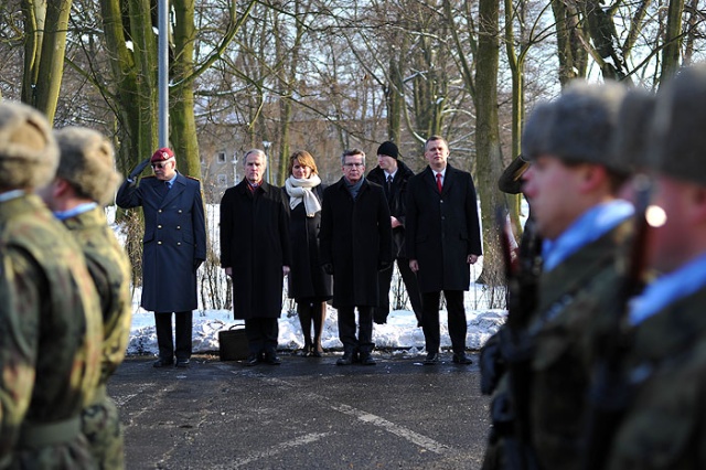 Spotkanie z ministrem obrony Niemiec - fot. Łukasz Szełemej [PR Szczecin] MON nie chce spłacić zadłużenia szpitala wojskowego [WIDEO, ZDJĘCIA]