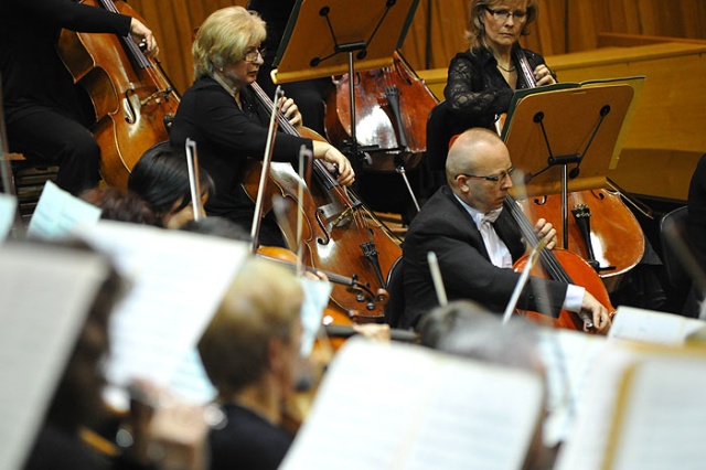 Wiosenne Koncerty Gitarowe. Fot. Łukasz Szełemej [PR Szczecin] Złota batuta w Filharmonii Szczecińskiej [ZDJĘCIA]