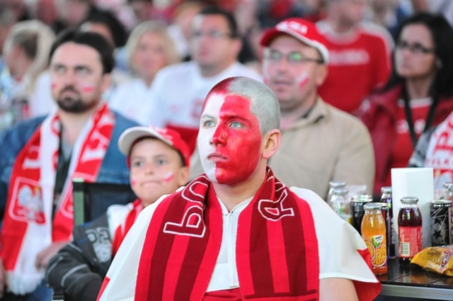 Mecz Polska-Czechy w szczecińskiej Strefie Kibica. Fot. Łukasz Szełemej [PR Szczecin] Polska żegna się z Euro, w Szczecinie było gorąco [DUŻO ZDJĘĆ]