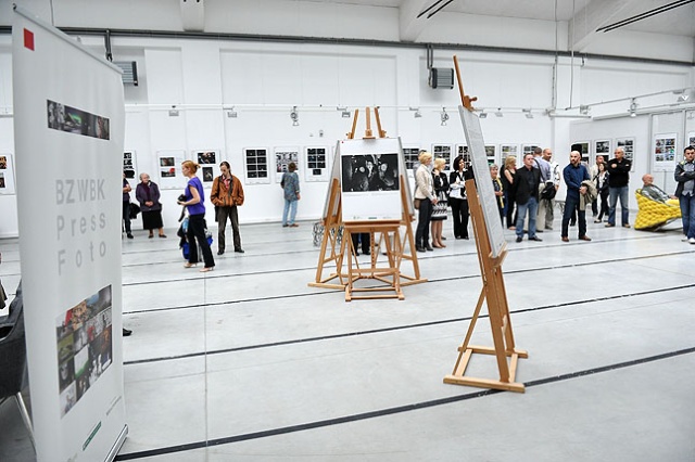 Wystawa BZ WBK Press Foto w Szczecinie. Fot. Łukasz Szełemej [PR Szczecin] Najlepsze zdjęcia w Muzeum Techniki i Komunikacji [ZDJĘCIA]