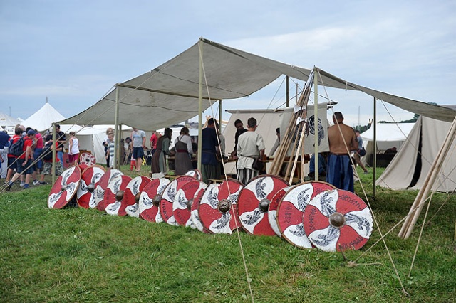 Festiwal Słowian i Wikingów. Fot. Łukasz Szełemej [PR Szczecin] Miłośnicy historii z całego świata w Wolinie [ZDJĘCIA]