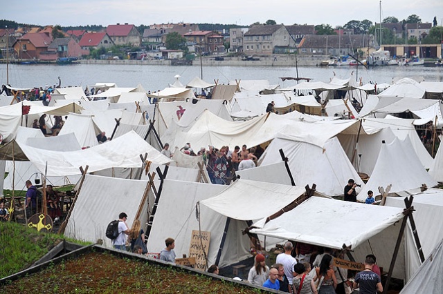 Festiwal Słowian i Wikingów. Fot. Łukasz Szełemej [PR Szczecin] Miłośnicy historii z całego świata w Wolinie [ZDJĘCIA]