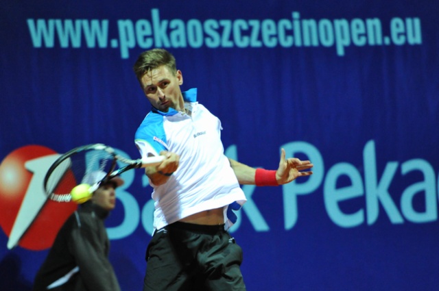 Mateusz Kowalczyk i szczecinianin Tomasz Bednarek przegrali z Niemcami Andre Begemannem i Martinem Emmrichem. Fot. Łukasz Szełemej [PR Szczecin] Polski debel przegrał w finale [ZDJĘCIA]