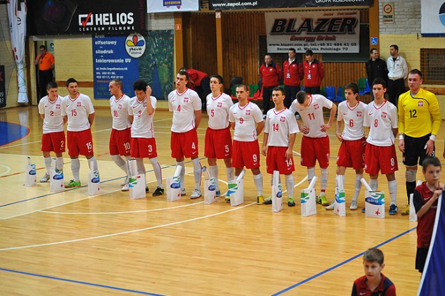 Piłkarska reprezentacja Polski do lat 21 w futsalu zremisowała z Włochami 2:2 w towarzyskim meczu w Szczecinie.