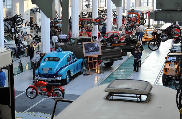 Historia europejskiego miecza ma ponad 3 tysiące lat i od dziś będzie można prześledzić ją na wystawie w Muzeum Techniki i Komunikacji w Szczecinie.