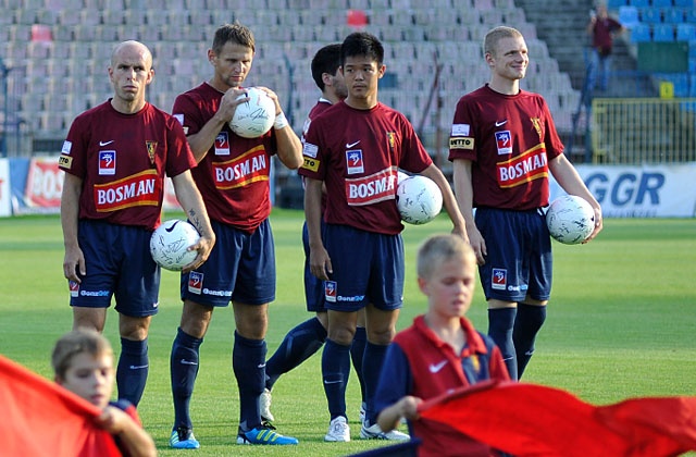 Pogoń Szczecin gości 28 młodych piłkarzy z Japonii. Do Szczecina przyjechali 14-letni zawodnicy z Ibaraki, które dotknęło w ubiegłym roku trzęsienie ziemi.
