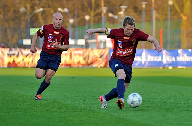 Piłkarze Pogoni Szczecin zremisowali z Ruchem Radzionków 1:1 w 26. kolejce rozgrywek o mistrzostwo I ligi.