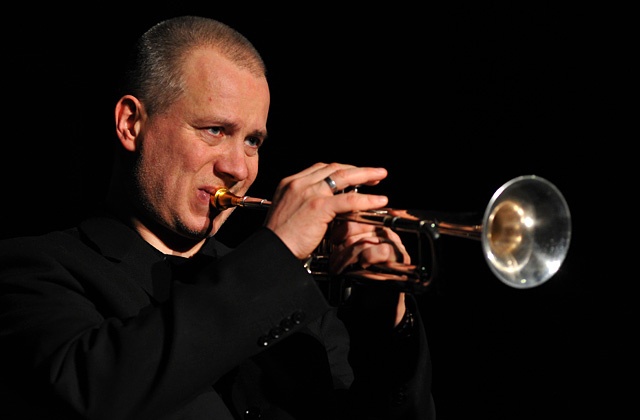 Trębacz jazzowy Piotr Wojtasik był gościem czwartkowego Radio Cafe.