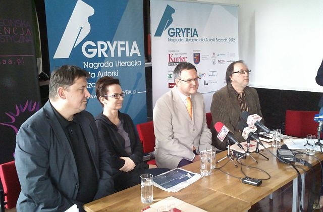Do miasta zawitają: Olga Tokarczuk, Małgorzata Szejnert i Joanna Krakowska - dziś rozpoczyna się Festiwal Literatury Kobiet.