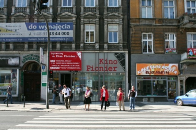 Brzdąc Charlie Chaplina w wersji takiej, jak w dniu jego premiery będzie można zobaczyć w niedzielę w szczecińskim kinie Pionier. Projekcji filmu towarzyszyć będzie grający na fortepianie taper.
