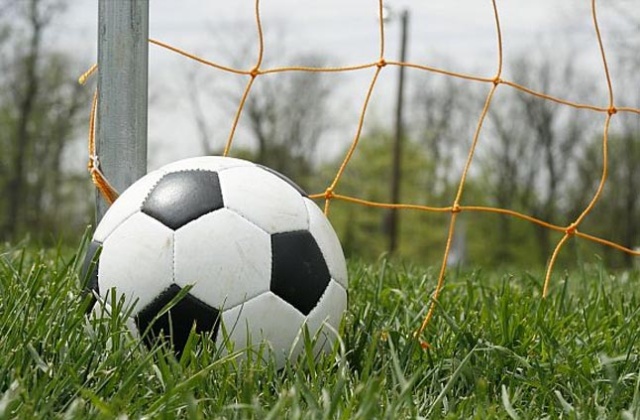 Ponad 240 młodych piłkarzy rozpoczyna rywalizację w turnieju Szczecin Cup 2012. W tegorocznej 5 już edycji biorą udział drużyny z siedmiu krajów Europy.
