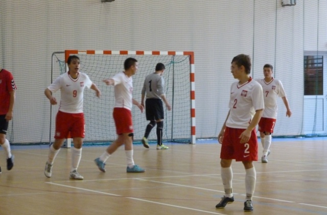 Młodzieżowa reprezentacja Polski wygrała tegoroczny, siódmy już, Futsal Baltic Cup 2012. W turnieju rozgrywanym w Dziwnowie udział wzięło dziewięć drużyn.