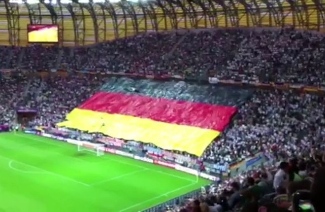 Niemcy wygrały z Grecją 4:2 w ćwierćfinale piłkarskich mistrzostw Europy rozegranym w Gdańsku.