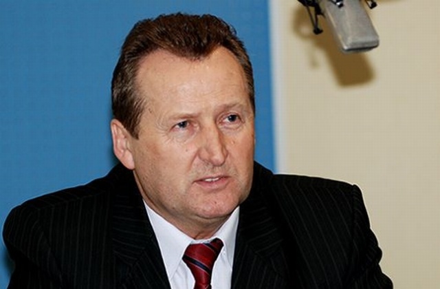 Jan Bednarek z Koszalina nadal jest prezesem Zachodniopomorskiego Związku Piłki Nożnej. Podczas walnego zgromadzenia sprawozdawczo-wyborczego ZZPN w Szczecinie odbyły się wybory prezesa i zarządu związku oraz delegatów na październikowy zjazd Polskiego Związku Piłki Nożnej.