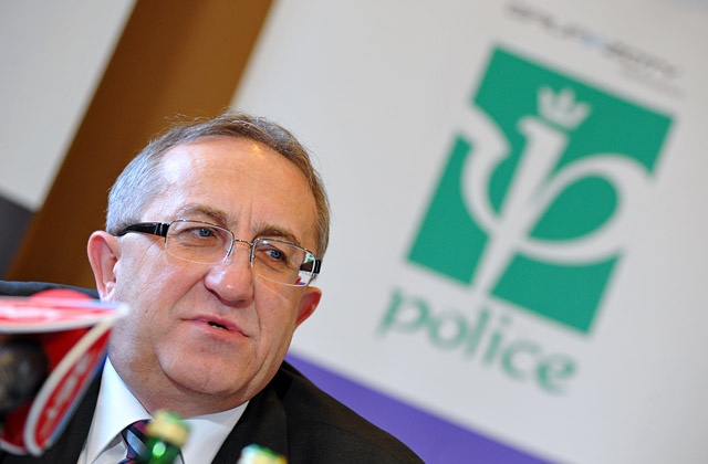 Rada Nadzorcza Zakładów Chemicznych na wtorkowym posiedzeniu powołała ponownie na stanowisko prezesa spółki dotychczasowego szefa spółki Krzysztofa Jałosińskiego.