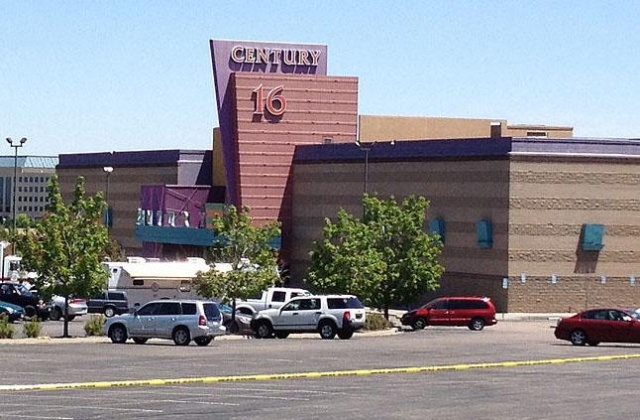 Po raz pierwszy przed sądem w Colorado stanął sprawca piątkowej masakry James Holmes. Podczas premiery filmu Batman z zimną krwią zabił on 12 osób.