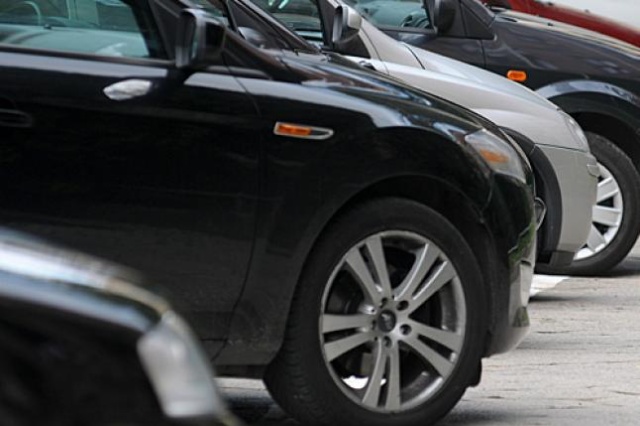 Coraz więcej polskich przedsiębiorców rejestruje swoje samochody na firmę w Niemczech. Jest bardziej opłacalne - informuje Związek Pracodawców Pomorza Zachodniego Lewiatan.