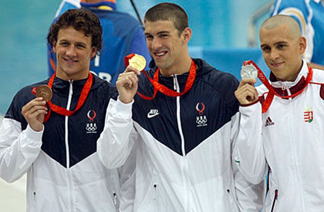 Ostatni, 18 złoty krążek na olimpiadzie, zdobył z reprezentacją w sztafecie 4 x 100 metrów stylem zmiennym. Phelps zapowiedział, że po igrzyskach kończy karierę.