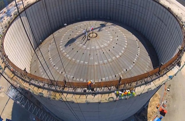 Gaz-System planuje podwyższenie kapitału zakładowego spółki zależnej - Polskie LNG - o 300 mln zł - poinformował prezes Gaz-Systemu, Jan Chadam. Środki zostaną przeznaczone na finansowanie budowy terminalu LNG w Świnoujściu.