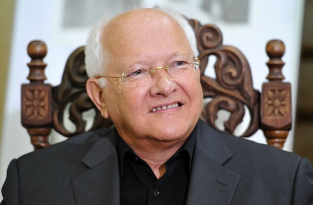 Wojciech Siudmak - znakomity malarz i grafik uważany za czołowego reprezentanta realizmu fantastycznego - będzie gościem Liceum Plastycznego w Szczecinie.