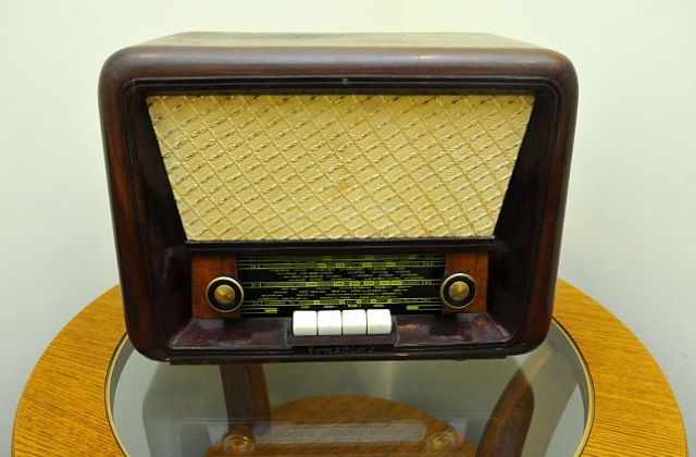 Dłużników, którzy nie płacą abonamentu za radio i telewizję ściga Poczta Polska i urzędy skarbowe - informuje Gazeta Wyborcza.