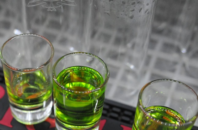 15 procent napojów spirytusowych w Polsce pochodzi z nielegalnych źródeł - szacuje Związek Pracodawców Polski Przemysł Spirytusowy.