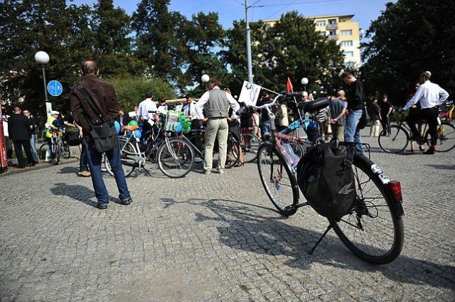 Muzyka jest wszędzie i można grać na wszystkim. To będą udowadniać organizatorzy warsztatów dla dzieci w Szczecińskim Inkubatorze Kultury. Zajęcia odbędą się w środę w ramach Tygodnia Zrównoważonego Transportu.