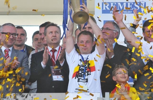 Jagiellonia Białystok bez swoich dwóch gwiazd zagra w sobotę z Pogonią w Szczecinie.