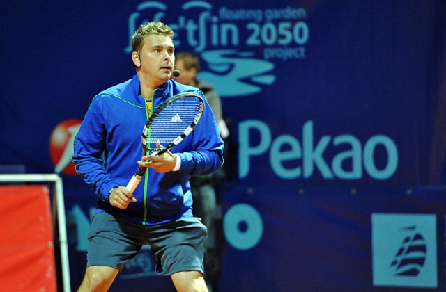 Marcin Matkowski i Mariusz Fyrstenberg nie zagrają w finale gry podwójnej tenisowego turnieju w Kuala Lumpur.