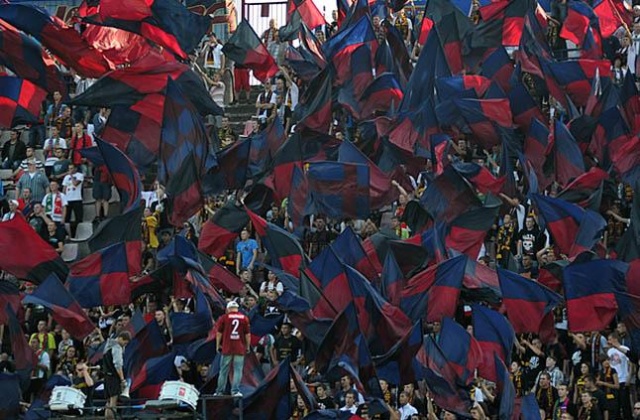 Jak informuje portal pogon.v.pl klub ukarano za nieprawidłowe zachowanie kibiców w wyjazdowym meczu z Lechem Poznań. Fani Portowców mieli przy sobie race i petardy.