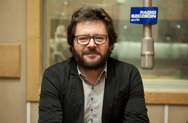Znany krakowski artysta systematycznie odwiedza Szczecin z powodów rodzinno - zawodowych. W czwartek był gościem Marzeny Szóstak w audycji Radio Cafe.