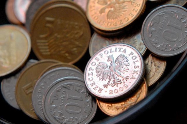 Aż 85 procent szefów małych i średnich przedsiębiorstw twierdzi, że rząd nie wspiera ich w prowadzeniu biznesu - informuje Puls Biznesu.