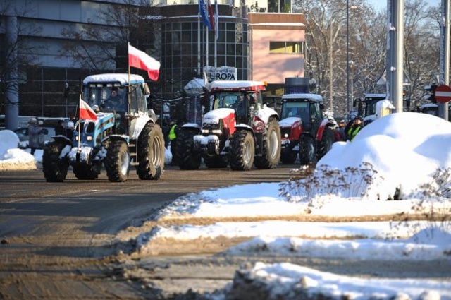 To już dziewiąty dzień. Rolnicy nie odpuszczają [POSTULATY]