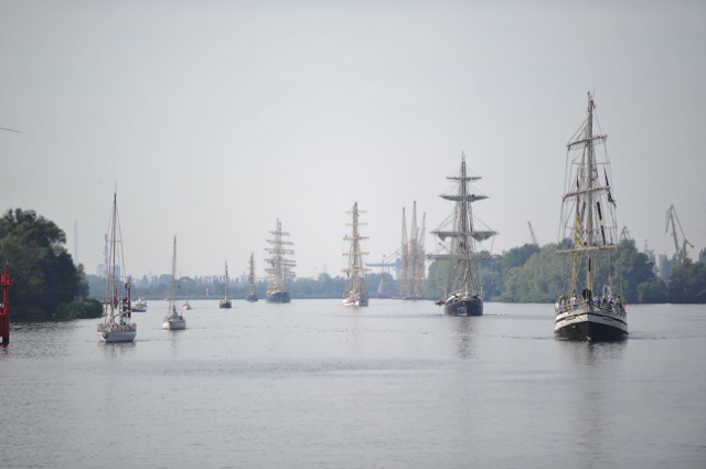 Żaglowce, które ścigały się w regatach The Tall Ships Races, opuściły Szczecin. Fot. Łukasz Szełemej [Radio Szczecin] Finał finału. Szczecin pożegnał flotyllę TTSR [NOWE, ZDJĘCIA, WIDEO, RELACJE]