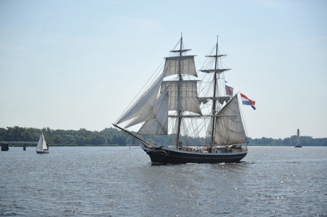 Żaglowce, które ścigały się w regatach The Tall Ships Races, opuściły Szczecin. Fot. Łukasz Szełemej [Radio Szczecin] Finał finału. Szczecin pożegnał flotyllę TTSR [NOWE, ZDJĘCIA, WIDEO, RELACJE]