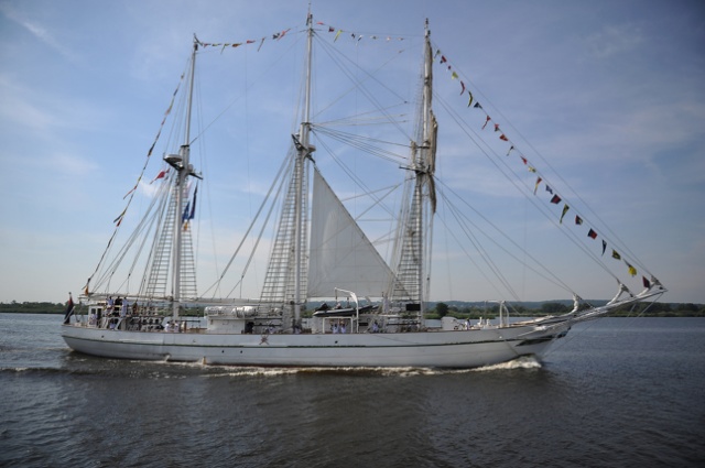 Żaglowce, które ścigały się w regatach The Tall Ships Races, opuściły Szczecin. Fot. Łukasz Szełemej [Radio Szczecin] Finał finału. Szczecin pożegnał flotyllę TTSR [NOWE, ZDJĘCIA, WIDEO, RELACJE]