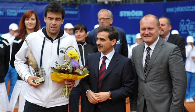 Oleksander Nedowiesow wygrał 21. tenisowy turniej Pekao Szczecin Open. Fot. Łukasz Szełemej [Radio Szczecin] Ukrainiec zwycięzcą Pekao Szczecin Open [ZDJĘCIA, NOWE]