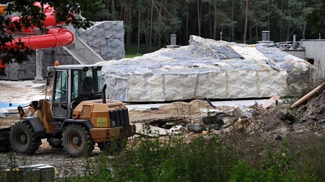 Wykonawca szczecińskiej Arkonki schodzi z placu budowy. Fot. Łukasz Szełemej [Radio Szczecin] Arkonka bez wykonawcy. Firma opuszcza plac budowy [NOWE, ZDJĘCIA]