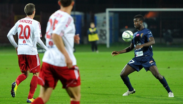 Pogoń Szczecin rozgromiła 4:0 Piasta Gliwice w meczu piłkarskiej ekstraklasy. Fot. Łukasz Szełemej [Radio Szczecin] Totalna dominacja Pogoni. Hat-trick Robaka [ZDJĘCIA, RELACJA, WIDEO]